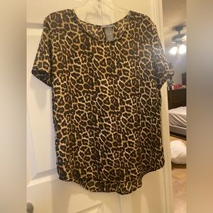Chelsea & Theodore Brown animal print blouse. Size XXL/2X